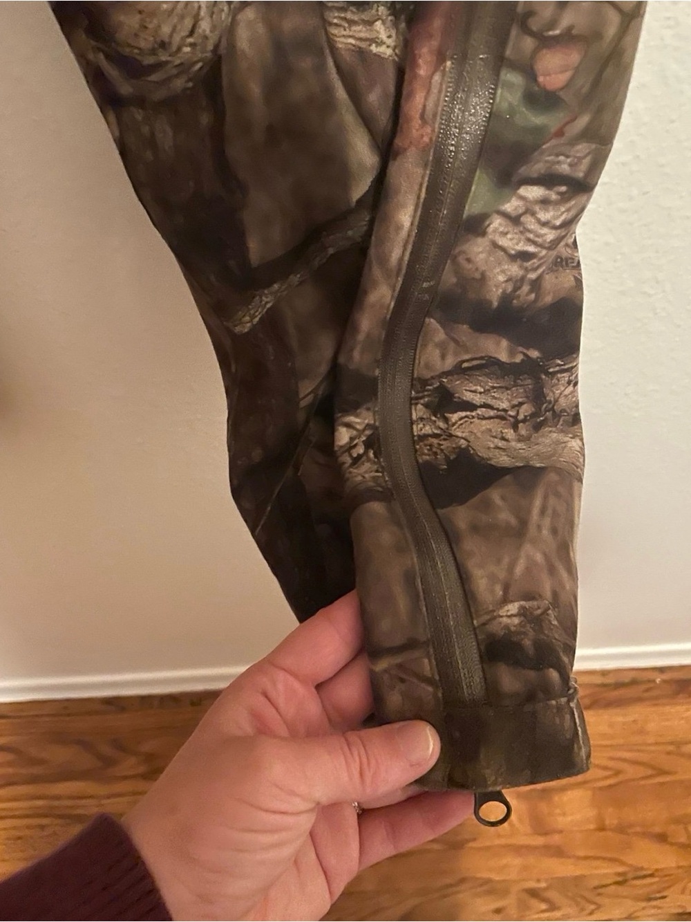 Rustic Ridge Camo Hunting pants size Medium - Picture 2 of 6